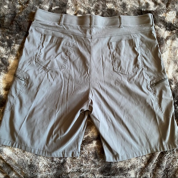 Mens Shorts - Picture 4 of 5